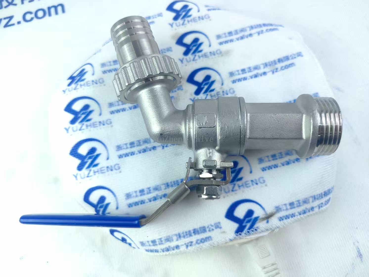 Water tap ball valve